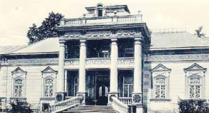 ארמון בו גרו אדמורי צ'ורטקוב
